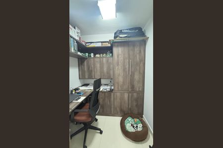 Apartamento à venda com 125m², 3 quartos e 2 vagasEscritório