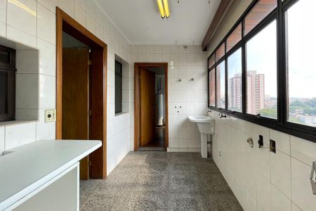 Apartamento à venda com 143m², 3 quartos e 2 vagasÁrea de Serviço