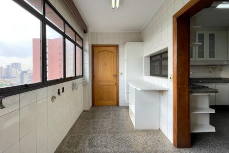 Apartamento à venda com 143m², 3 quartos e 2 vagasÁrea de Serviço
