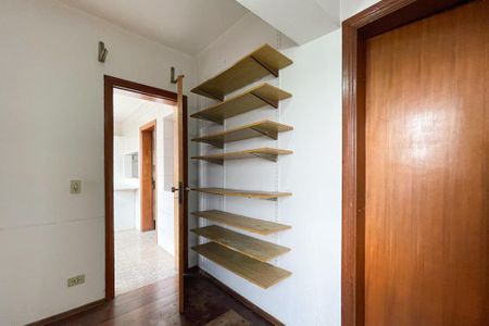 Apartamento à venda com 143m², 3 quartos e 2 vagasQuarto de Serviço