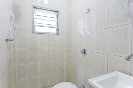 Casa para alugar com 90m², 2 quartos e 2 vagasBanheiro 1