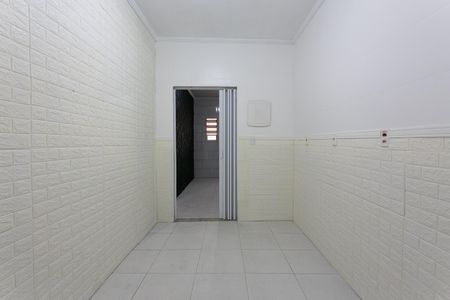Casa para alugar com 90m², 2 quartos e 2 vagasSala