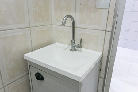 Casa para alugar com 90m², 2 quartos e 2 vagasBanheiro 1