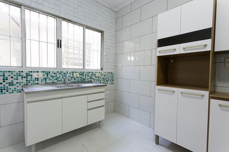 Casa para alugar com 90m², 2 quartos e 2 vagasCozinha