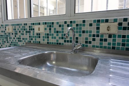 Casa para alugar com 90m², 2 quartos e 2 vagasCozinha