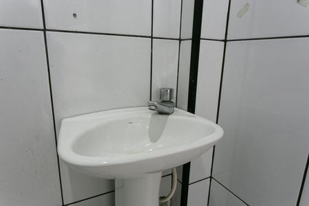 Casa para alugar com 90m², 2 quartos e 2 vagasBanheiro 2