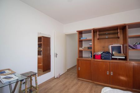 Casa à venda com 271m², 3 quartos e 6 vagasQuarto 2