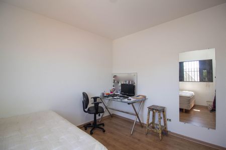 Casa à venda com 271m², 3 quartos e 6 vagasQuarto 2