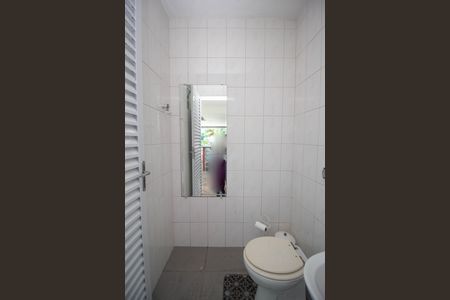 Casa à venda com 271m², 3 quartos e 6 vagasBanheiro de Serviço