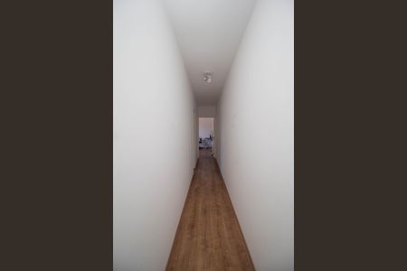 Casa à venda com 271m², 3 quartos e 6 vagasCorredor