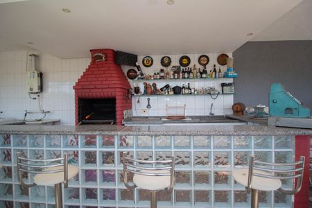 Casa à venda com 271m², 3 quartos e 6 vagasChurrasqueira