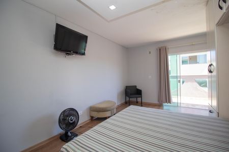 Casa à venda com 271m², 3 quartos e 6 vagasQuarto 1 - Suíte