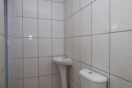 Casa de condomínio para alugar com 40m², 1 quarto e sem vagaBanheiro