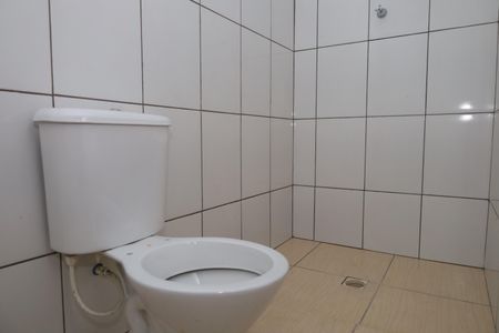 Casa de condomínio para alugar com 40m², 1 quarto e sem vagaBanheiro