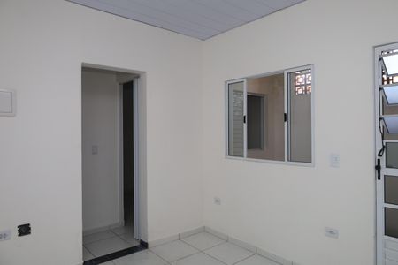 Casa de condomínio para alugar com 40m², 1 quarto e sem vagaSala