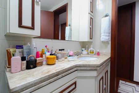 Apartamento à venda com 122m², 3 quartos e 2 vagasBanheiro