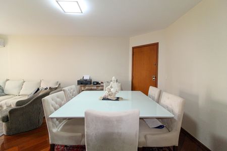 Apartamento à venda com 122m², 3 quartos e 2 vagasSala
