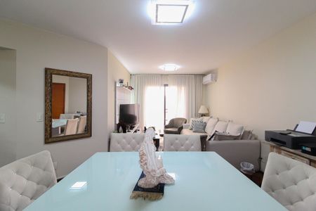 Apartamento à venda com 122m², 3 quartos e 2 vagasSala