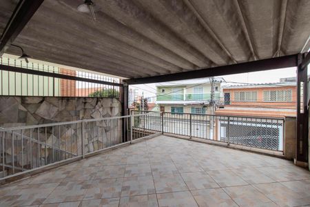 Casa para alugar com 220m², 3 quartos e 2 vagas Casa para alugar com 220m², 3 quartos e 2 vagasVaranda