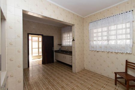 Casa para alugar com 220m², 3 quartos e 2 vagas Casa para alugar com 220m², 3 quartos e 2 vagasCozinha