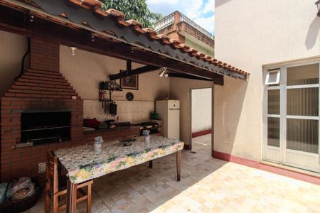 Casa para alugar com 220m², 3 quartos e 2 vagas Casa para alugar com 220m², 3 quartos e 2 vagasChurrasqueira