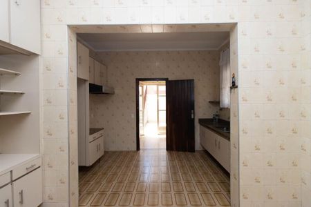 Casa para alugar com 220m², 3 quartos e 2 vagas Casa para alugar com 220m², 3 quartos e 2 vagasCozinha