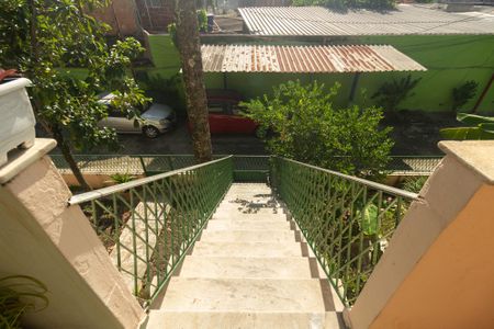Apartamento para alugar com 70m², 2 quartos e 1 vaga Apartamento para alugar com 70m², 2 quartos e 1 vagaEscada