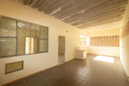 Apartamento para alugar com 70m², 2 quartos e 1 vaga Apartamento para alugar com 70m², 2 quartos e 1 vagaÁrea de Serviço