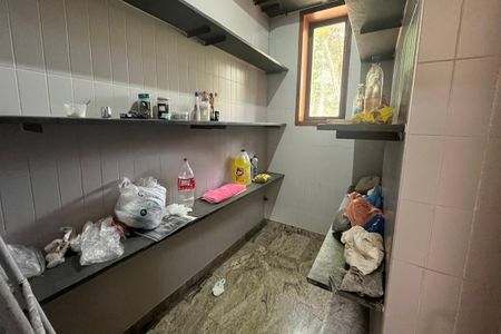 Casa de condomínio para alugar com 600m², 4 quartos e 8 vagasDespensa