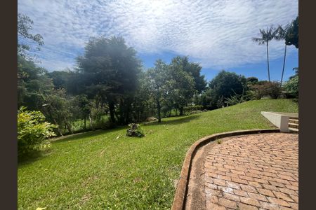 Casa de condomínio para alugar com 600m², 4 quartos e 8 vagasQuintal