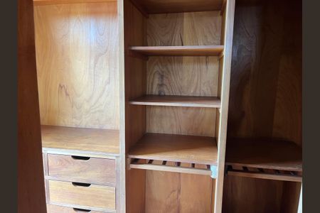 Casa de condomínio para alugar com 600m², 4 quartos e 8 vagasQuarto 4