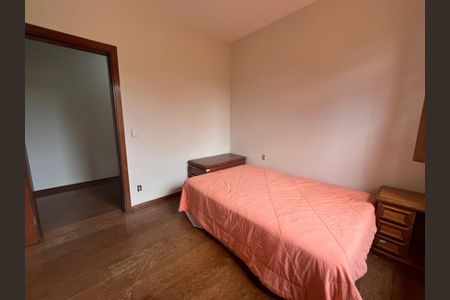 Casa de condomínio para alugar com 600m², 4 quartos e 8 vagasQuarto 1 