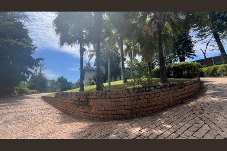 Casa de condomínio para alugar com 600m², 4 quartos e 8 vagasQuintal