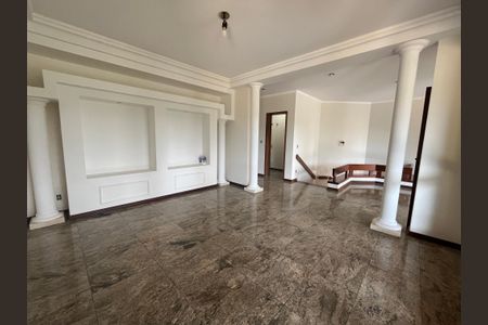 Casa de condomínio para alugar com 600m², 4 quartos e 8 vagasSala