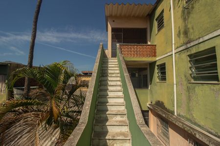 Apartamento para alugar com 92m², 2 quartos e 1 vagaEscada