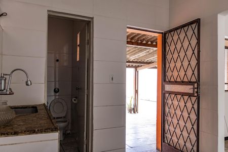 Casa à venda com 240m², 4 quartos e 1 vagaCasa 2 - Cozinha