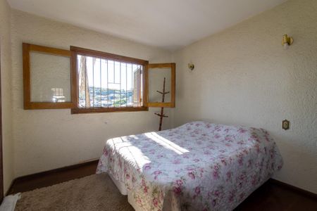 Casa à venda com 380m², 5 quartos e 4 vagasSuíte 3