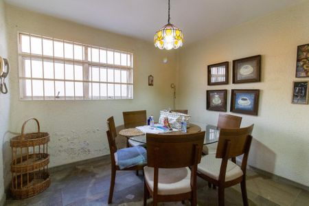 Casa à venda com 380m², 5 quartos e 4 vagasCozinha