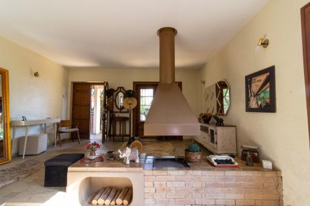 Casa à venda com 380m², 5 quartos e 4 vagasSala