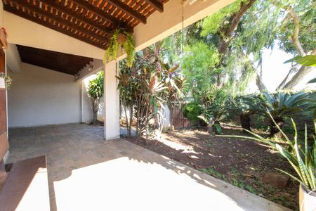 Casa à venda com 380m², 5 quartos e 4 vagasVaranda da Sala