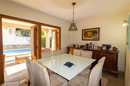 Casa à venda com 380m², 5 quartos e 4 vagasSala de Jantar