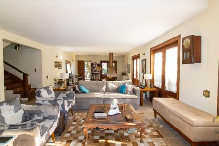 Casa à venda com 380m², 5 quartos e 4 vagasSala