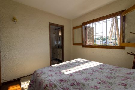 Casa à venda com 380m², 5 quartos e 4 vagasSuíte 3