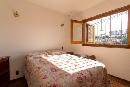 Casa à venda com 380m², 5 quartos e 4 vagasSuíte 2