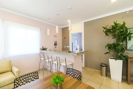 Apartamento para alugar com 38m², 2 quartos e 1 vaga Apartamento para alugar com 38m², 2 quartos e 1 vagaÁrea comum - Salão de festas