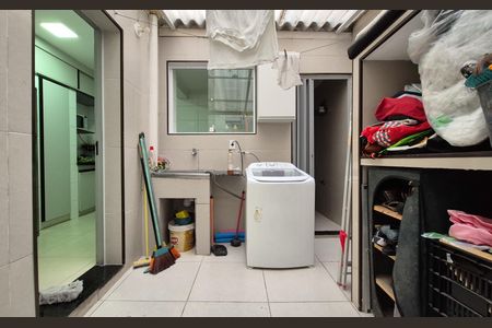 Apartamento à venda com 84m², 3 quartos e sem vagaÁrea de Serviço