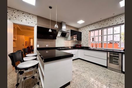 Apartamento para alugar com 492m², 6 quartos e 4 vagasCozinha