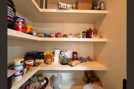 Apartamento para alugar com 492m², 6 quartos e 4 vagasDespensa