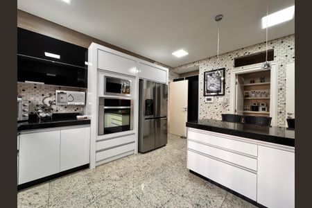 Apartamento para alugar com 492m², 6 quartos e 4 vagasCozinha