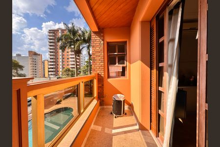 Apartamento para alugar com 492m², 6 quartos e 4 vagasSacada da suíte 3